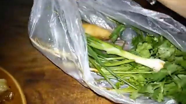 Таиланд. Остров Тао. Кафе Tukta. Тайская еда в кафе. Thai food (21 июня 2017) смотреть онлайн