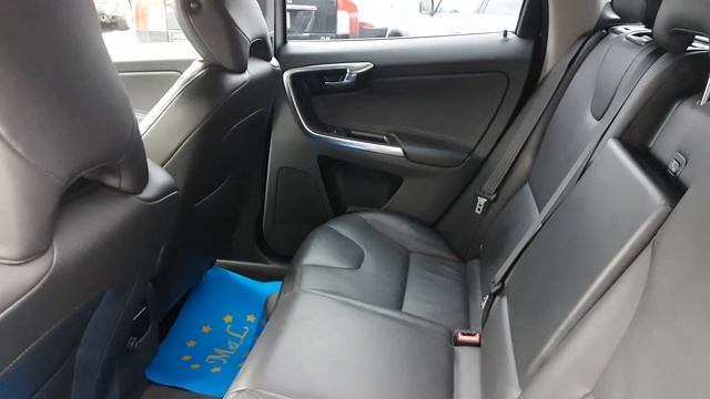 Продается Volvo XC60 2.4л 163л.с. диз 2013г 99т.км серебро 1600т.руб смотреть онлайн