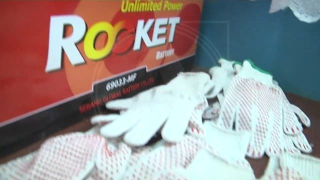 Жительница Лисаковска открыла свой бизнес по пошиву перчаток смотреть онлайн