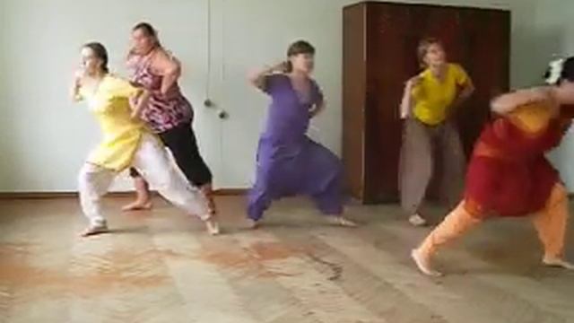 Индийский танец. Учим адаву на летнем семинаре.""ГАНГА"Уфа смотреть онлайн