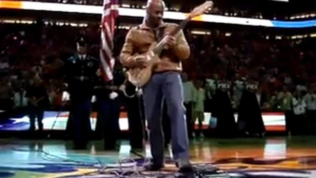 Kevin Eubanks performing National Anthem смотреть онлайн