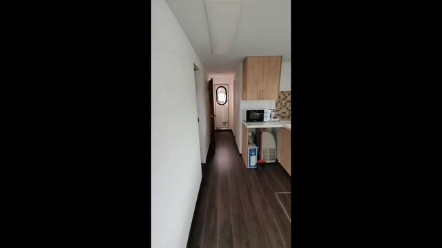 Производство Хаус Ботов (HouseBoat) смотреть онлайн