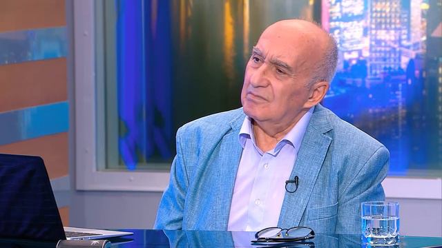 ЭВОЛЮЦИЯ ЯЗЫКОВ смотреть онлайн