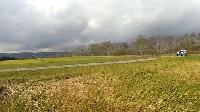 quadrocopter - DJI - phantom v2 - naza - H3-2D zenmuse gimbal - gopro3+ silver - flying 2 feet high смотреть онлайн