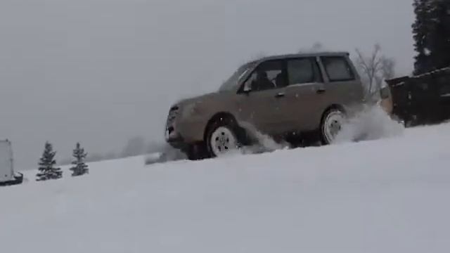 Honda Pilot Snow Drifting.flv