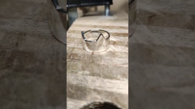 Кольцо Кошечка ? из серебра. #михаилкостенко #кольцо #diy смотреть онлайн