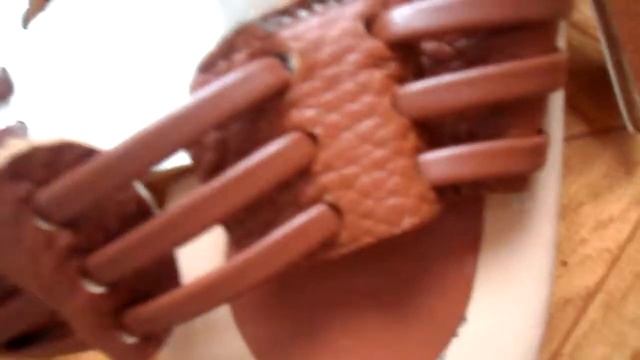 Кожаные босоножки смотреть онлайн