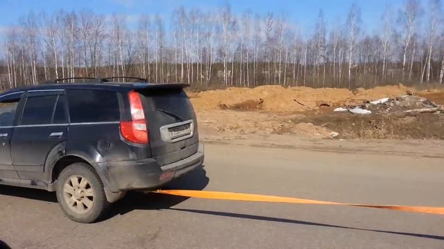 Ховер H3 буксирует ПАЗ смотреть онлайн