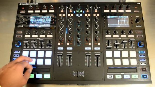 Native Instruments Traktor Kontrol S8 Review