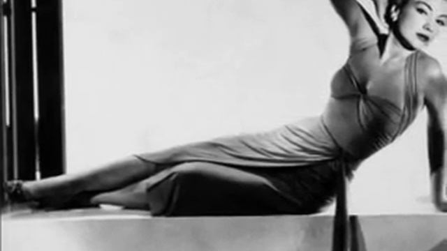 ANNE BAXTER смотреть онлайн