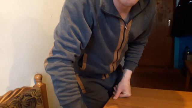 Первый раз ест гамбургер из макдоналдса смотреть онлайн