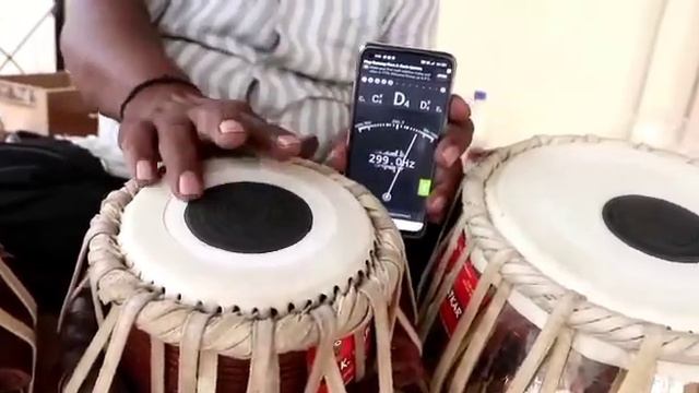 White 4 white 2 tuned black rosewood tablas and copper bayan, professional tabla sets смотреть онлайн