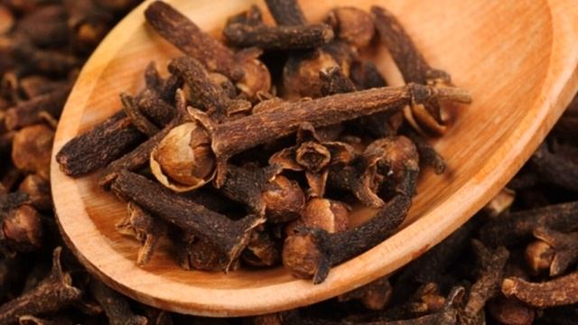 ВРЕД ГВОЗДИКИ