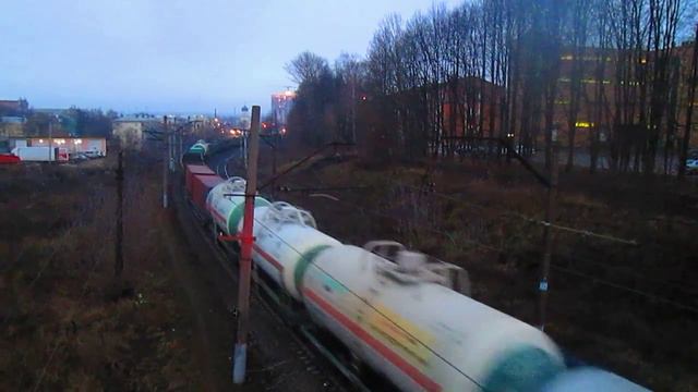 Электровоз ВЛ10У с товарным поездом Перегон Нара-Латышская 10.11.2014 смотреть онлайн