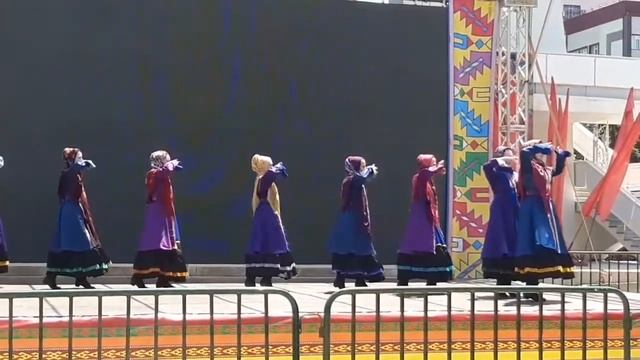 По фолькл. материалу Терского казачества. "Изюминка", Кизляр, РД смотреть онлайн