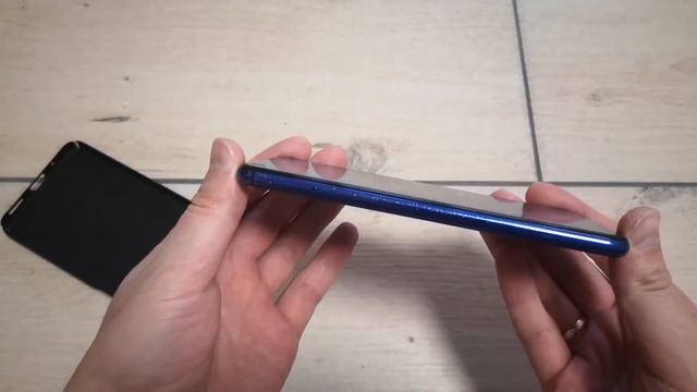 Чехол Nillkin поцарапал телефон! Не покупайте чехлы из жесткого пластика! смотреть онлайн