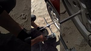 Как открутить заржавевшие, закипевшие, туго закрученные болты на колесе автомобиля!?