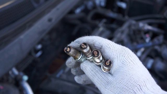 Замена свечей зажигания на KIA Sportage 3