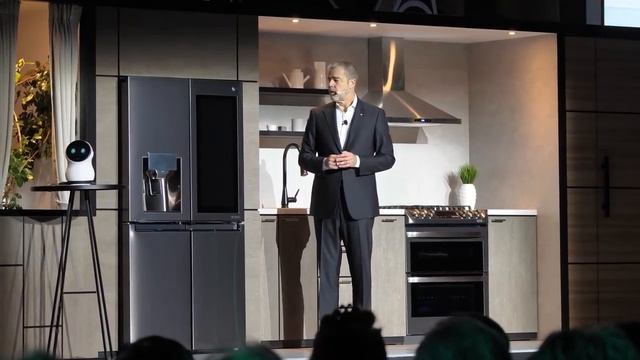 LG zeigt smarte Haushaltsgeräte (CES 2018) смотреть онлайн