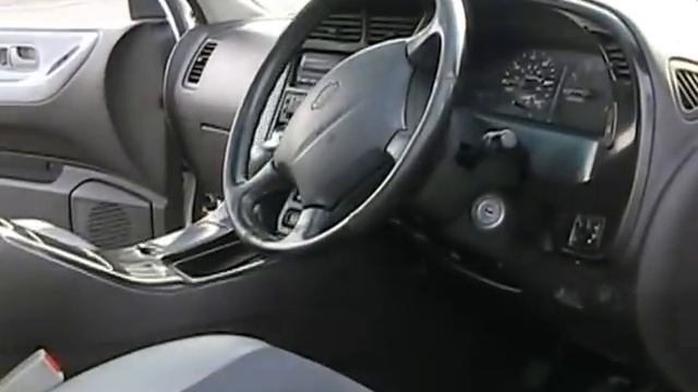 Nissan Largo - 8 Seater - South Coast Cars