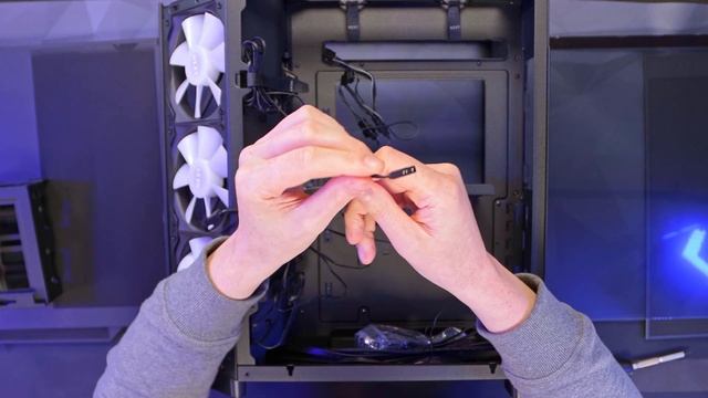An EPIC Yet AFFORDABLE PC Case! - NZXT H6 Flow RGB - Unboxing & Review! (w/ Thermal Test) [4K] смотреть онлайн