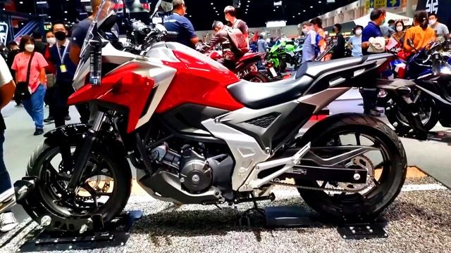 2023 Honda NC750X Features & Benefits смотреть онлайн