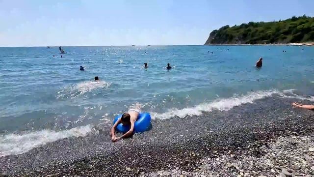 УЕДИНЕННЫЙ ОТДЫХ В РАЮ НА ЧЁРНОМ МОРЕ. БЭТТА. ЧТО ТУТ ПРОИСХОДИТ? смотреть онлайн