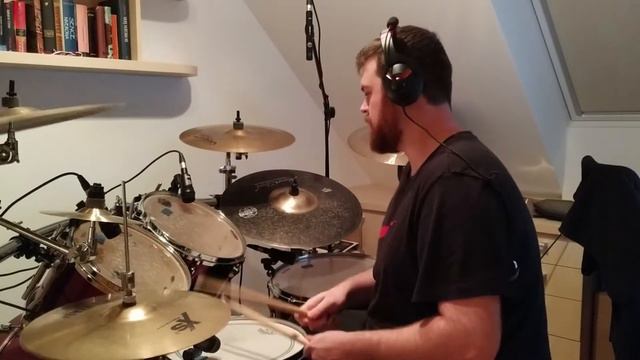 Queen - Don't Stop Me Now Drum Cover смотреть онлайн