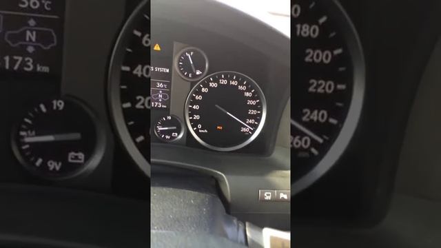 Lexus LX 570 Max Speed 260 Km/h смотреть онлайн