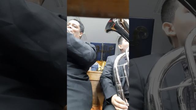 Hino 320 Trombone E Bariton botando os capeta pra correr 💥💯❤️🔥🔥 смотреть онлайн