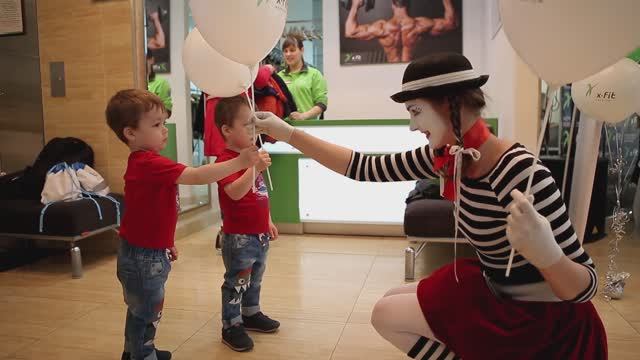 Праздник фитнеса и весны в X-fit Парк Победы короткий