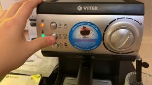 Кофеварка рожковая VITEK VT-1511 черный/серебристый