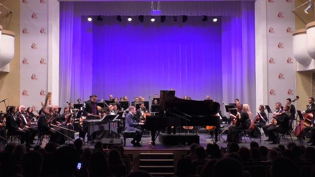 Mission Impossible (symphonic Orchestra And Vibraphone) Oleg Akkuratov, Innokenty Ivanov