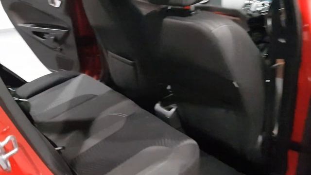 2013 Ford fiesta 1.2 Zetec 81bhp смотреть онлайн