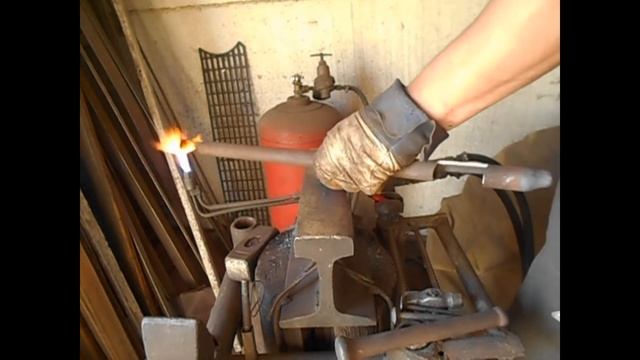 Неразлучники [ Кованая подставка для цветов, настенная ] смотреть онлайн
