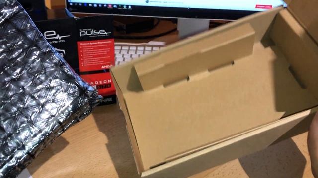 Unboxing SAPPHIRE PULSE RX 570 4GB MINI ITX смотреть онлайн