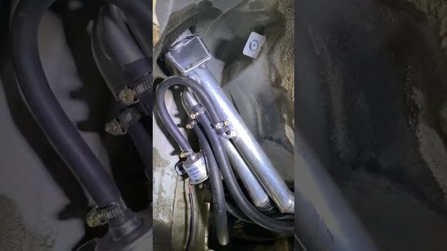 Дополнительный бак 70л в Land Cruiser 200 в штатное место с сохранением запаски смотреть онлайн