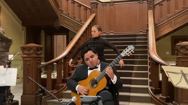 Mayela Méndez (La Mancha Gitana) Castañuelas y baile. Quintento No.4 de Luigi Bocherini. смотреть онлайн