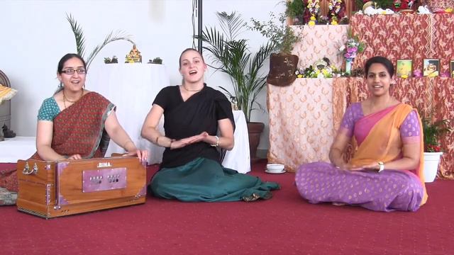 Day 6 - Hare Krishna Kirtan in British Sign Language - 15May2015 смотреть онлайн