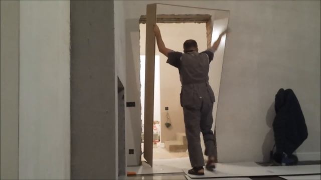 Белые двери. Вариант подгонки добора по толщине. смотреть онлайн