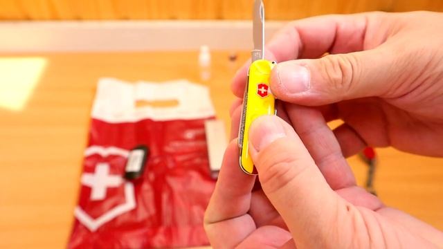Мультитулы Victorinox. Распаковка и краткий обзор. смотреть онлайн