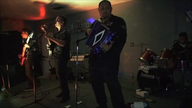 Antonio Armendariz y su Clave 5.7 En el Agave night club смотреть онлайн