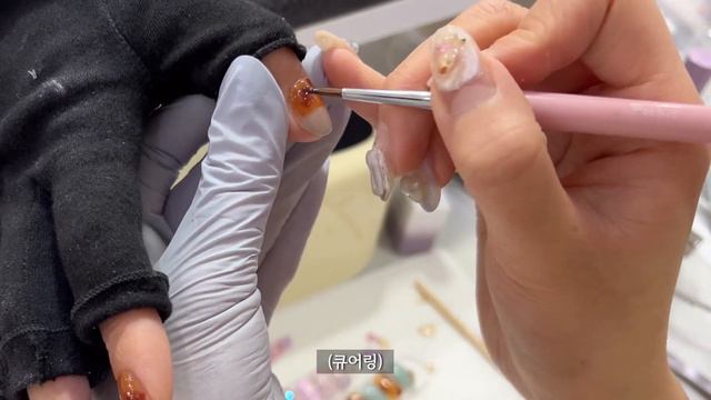 SUB [VLOG] 이번 분량 뭔데? 실화가? 자막에 열정태움 / 여름 벗고 가을을 입는중🍂 (늦은 휴가, 9월 이달의 아트 시술, 신상젤로 풀컬러, 네일재료 언박싱) смотреть онлайн