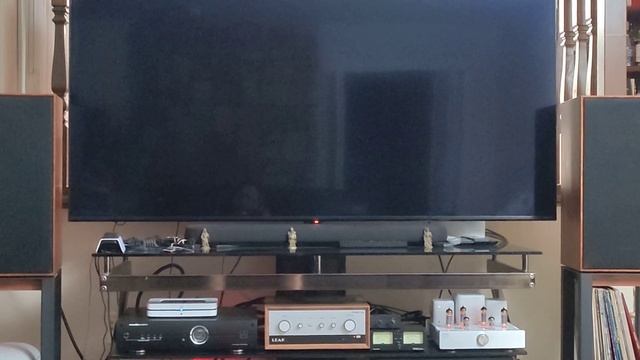 Glow Audio Two Tube Amp, Telefunken 12AX7 And EL84. Wharfedale Linton Speakers.