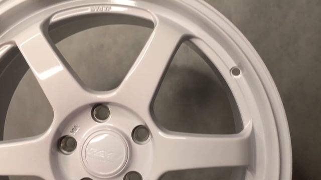 Диски Rays TE37 White смотреть онлайн