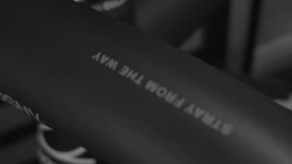 DOSNOVENTA® Tokyo - Low Light Study