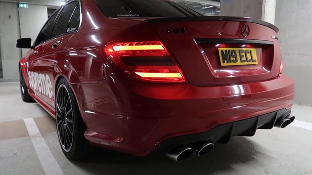 Mercedes C63 AMG Exhaust Sound W204 6.2l 506bhp Start Up & Loud Revs смотреть онлайн