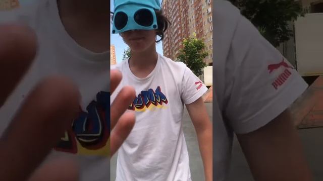 ?ПАРЕНЬ ЛИНЗЫ СНИМИ!? #bmx #бмх #трюкинасамокате #трюковойсамокат #брай #скут #самокат #max0am смотреть онлайн