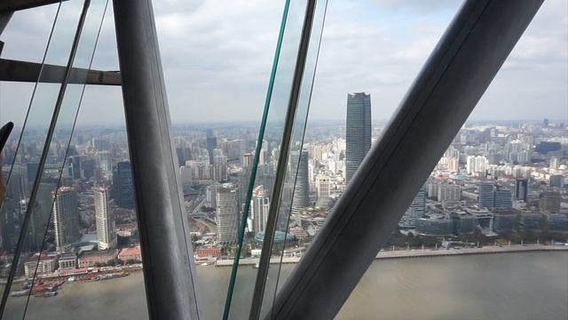 Oriental Pearl TV tower. Shanghai, CHINA смотреть онлайн