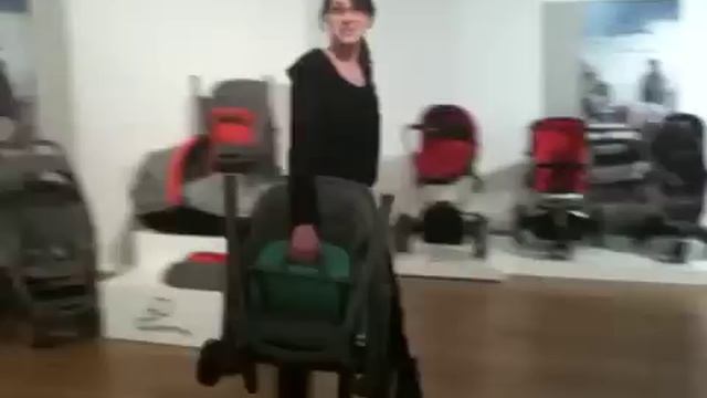 Poussette Quinny Senzz смотреть онлайн
